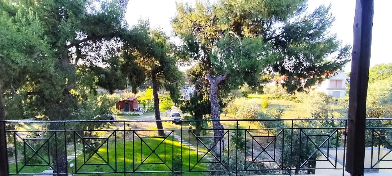Vasso Karidi Rooms Vourvourou Greece